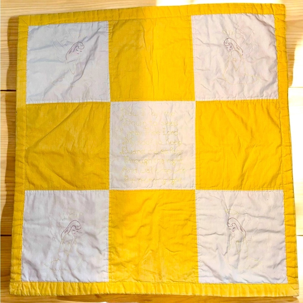 Vintage Retro Needlepoint Cross Stitch Quilted Throw Baby Blanket 42x44